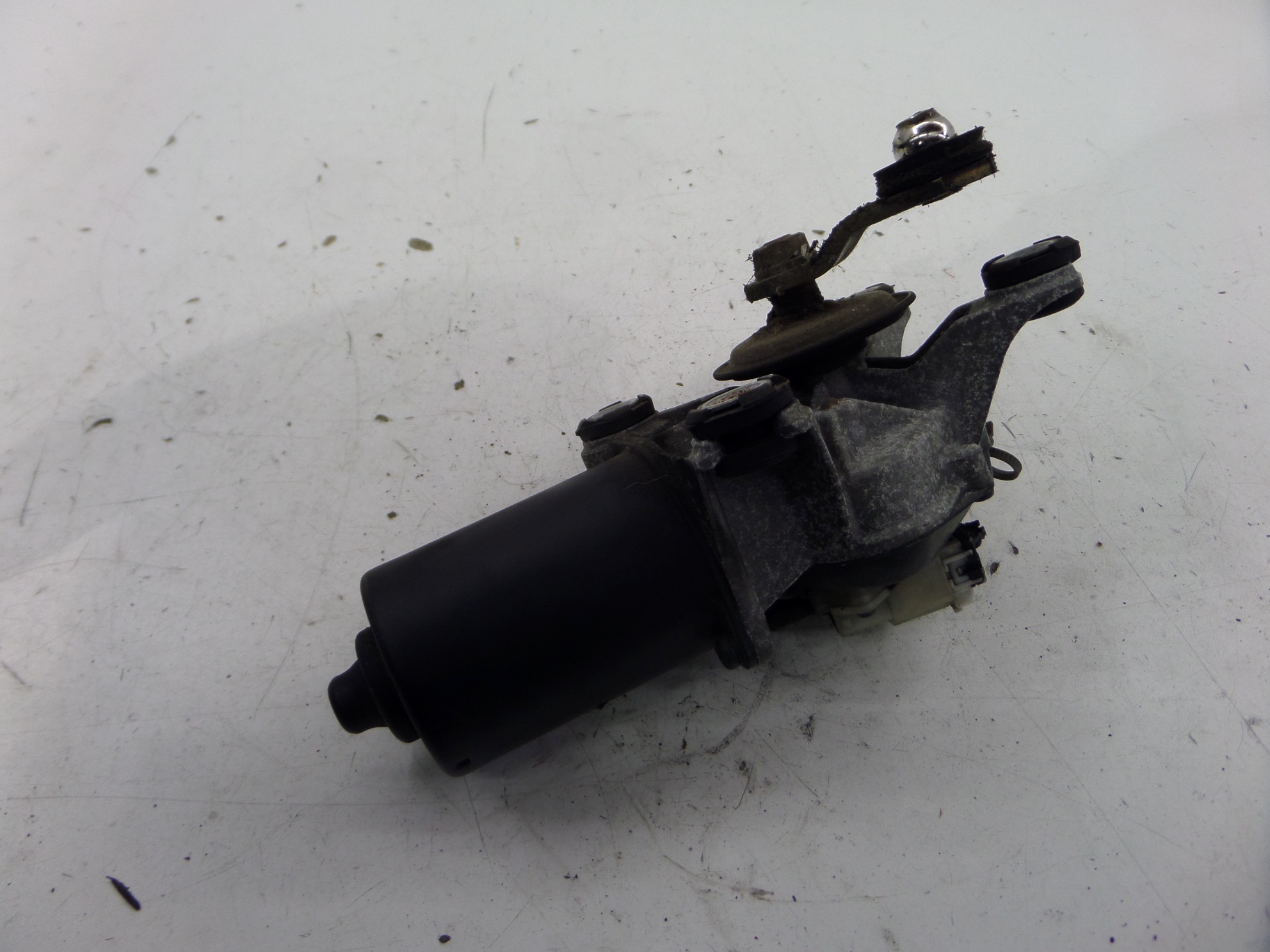 Nissan Elgrand Windshield Wiper Motor E50 97-02 OEM | eBay