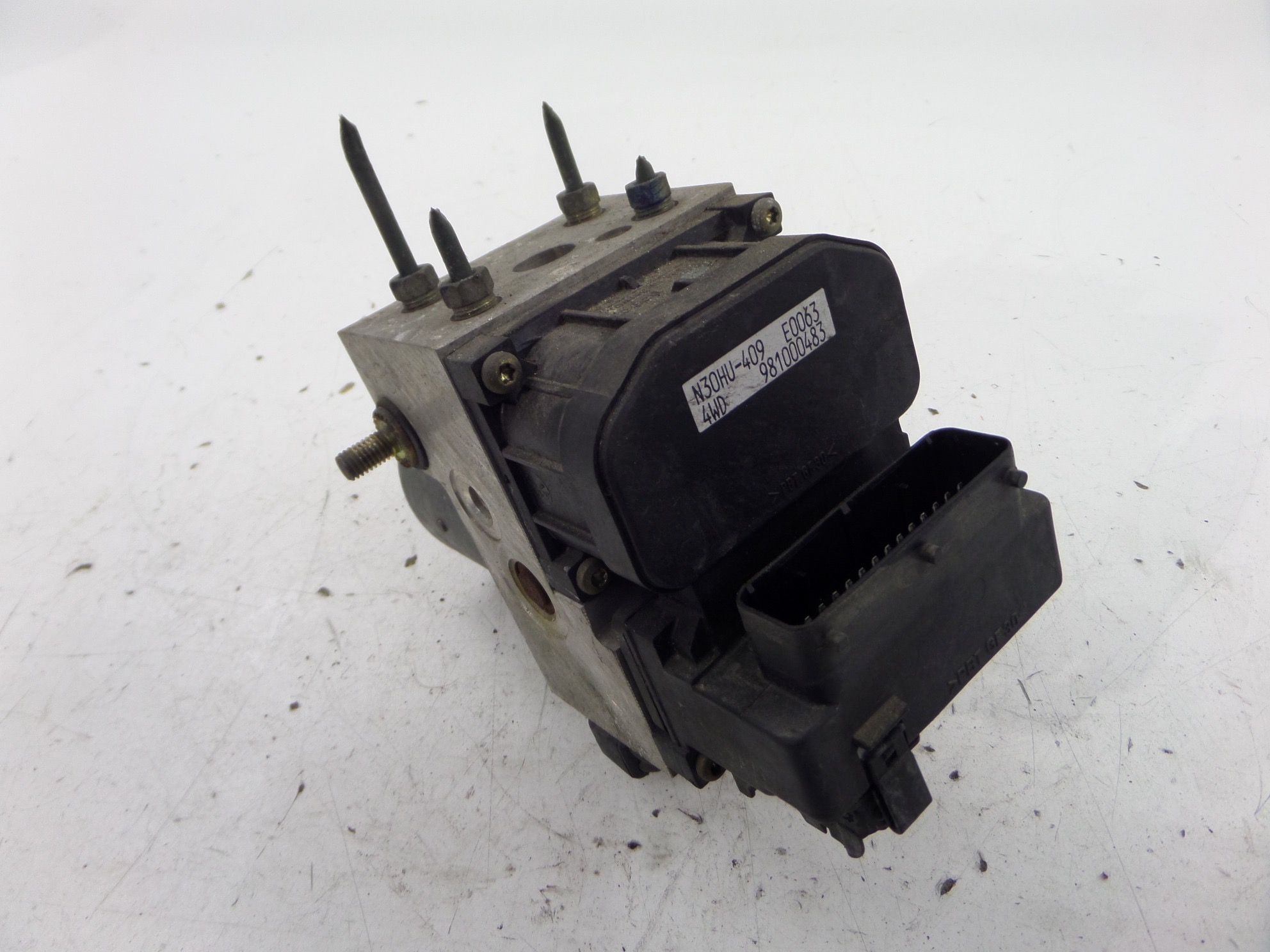 Nissan Elgrand ABS Anti-Lock Brake Pump Controller E50 97-02 OEM | eBay