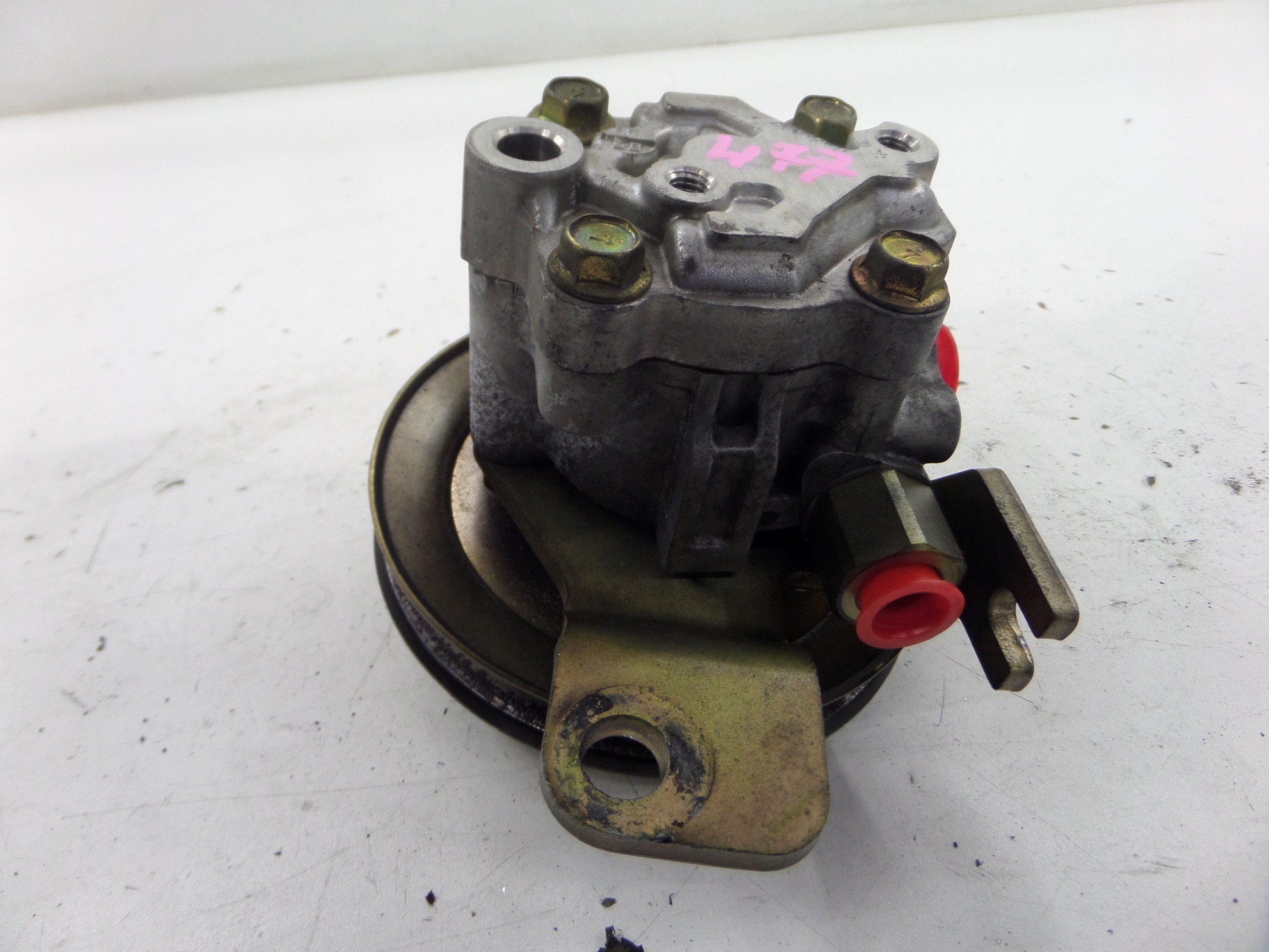 Nissan Elgrand Power Steering Pump E50 97-02 Oem 