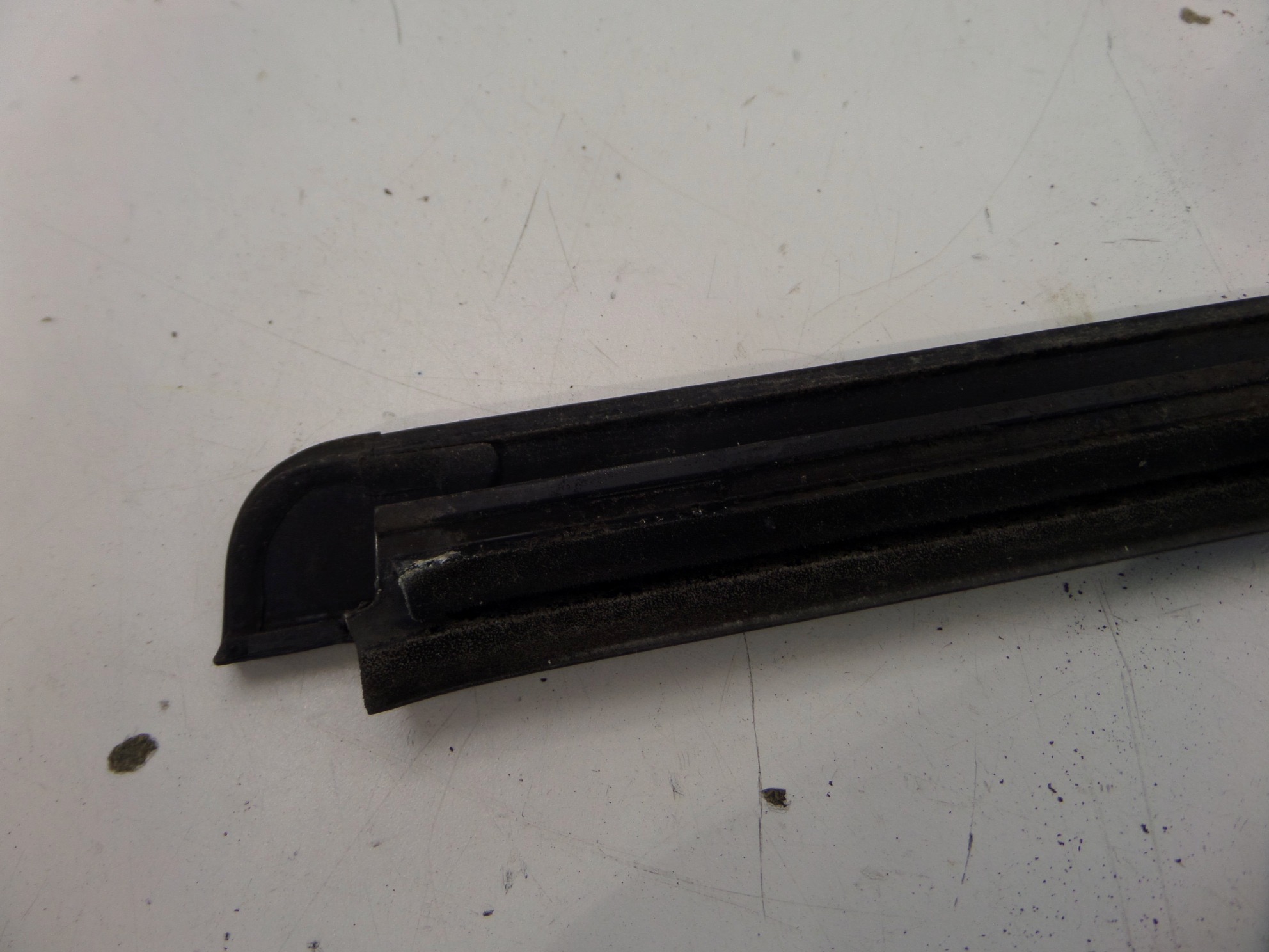 Mitsubishi Delica L400 RHD JDM Right Door Sill Scuff Plate L400 96-07 ...